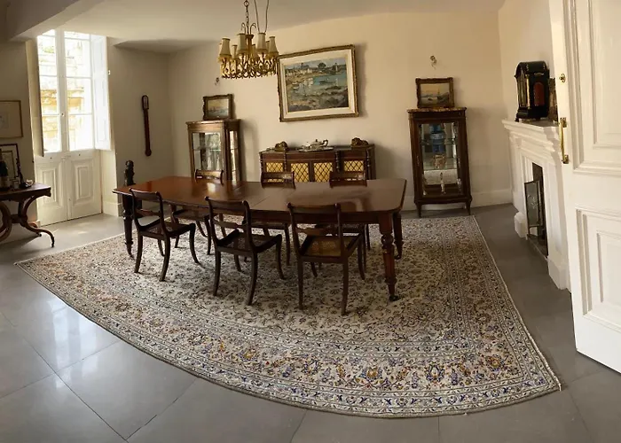 Palatial Flat Inside Bright Duplex Penthouse