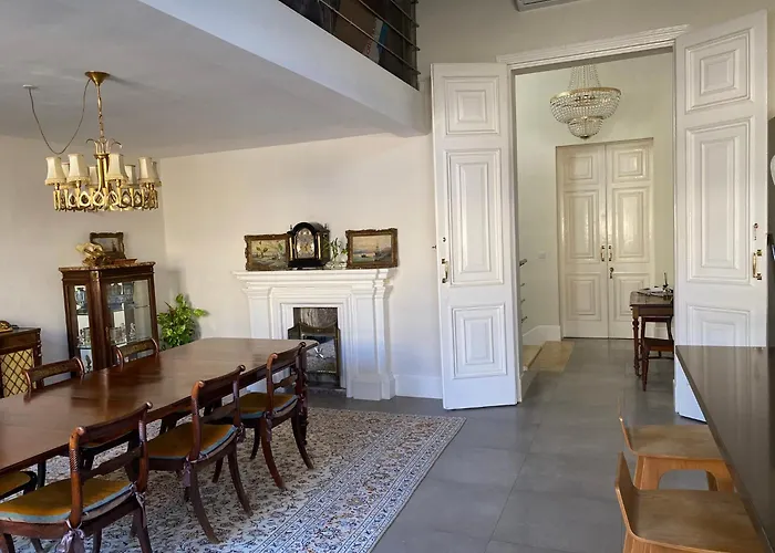 Palatial Flat Inside Bright Duplex Penthouse